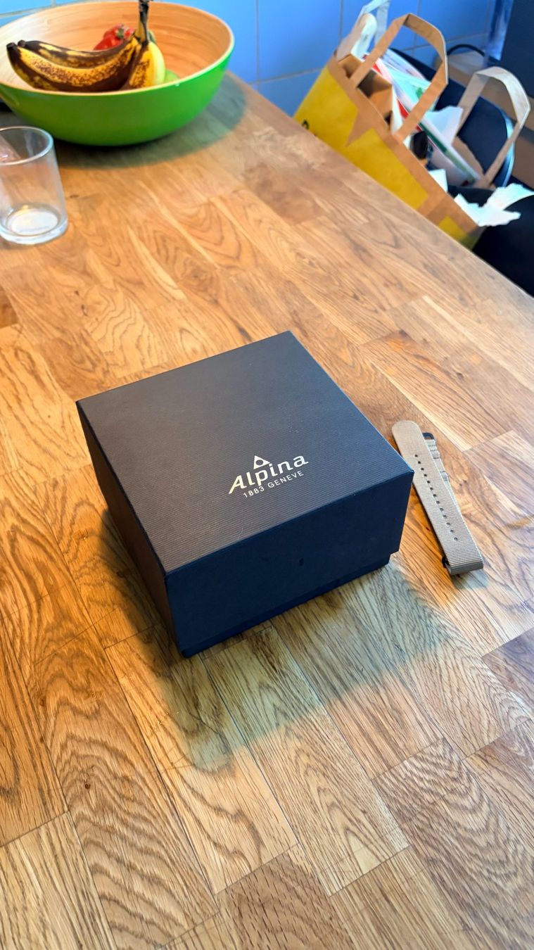 Alpina Montres: Montre Alpina Startimer Pilot Quartz 42mm – Neuf avec emballage d'origine à Lausanne par seb.mcs 1