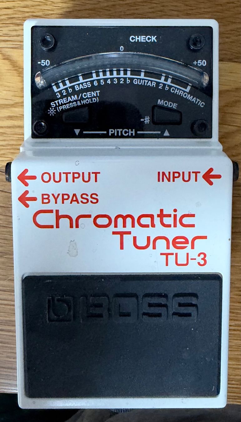 Strumenti musicali: boss tuner – Usato da Mund venduto da ideen57