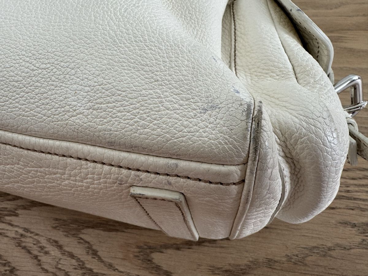 Prada Borse da donna: Vintage Prada Tasche in weiss – Usato da Zürich venduto da z00mie 9