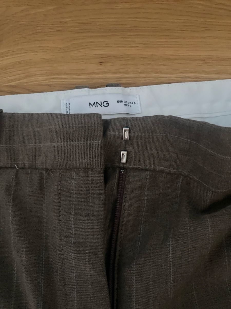 Mango Pantaloni: Pantalon de tailleur Mango 🤩 – Usato da Villeret venduto da Laloer22 4