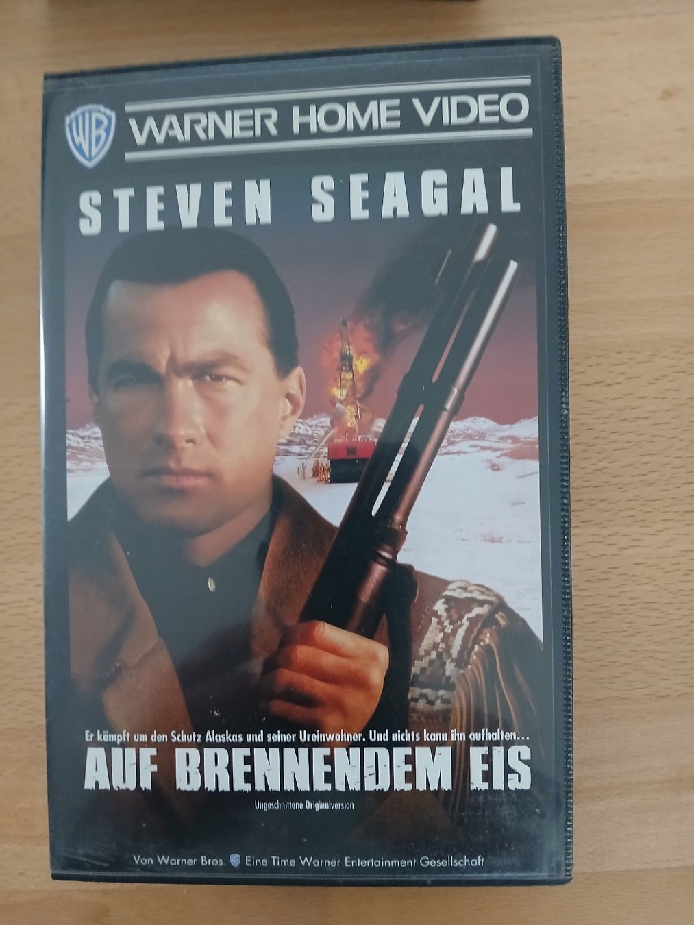 Tutti i VHS: Steven Seagal "Auf brennendem Eis" VHS – Usato da Langenthal venduto da Egro50 1