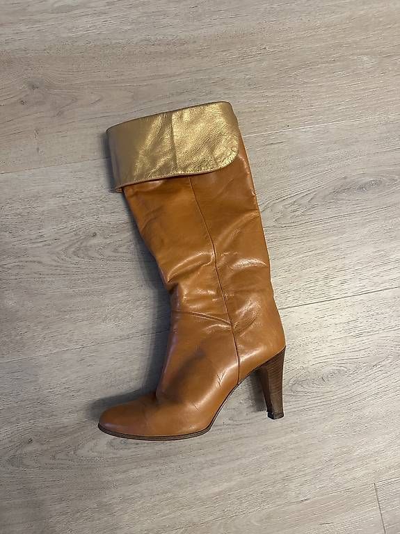 Scarpe da donna: Bottes en cuir taille 36,5 – Usato da Gimel venduto da Cindy2018 1