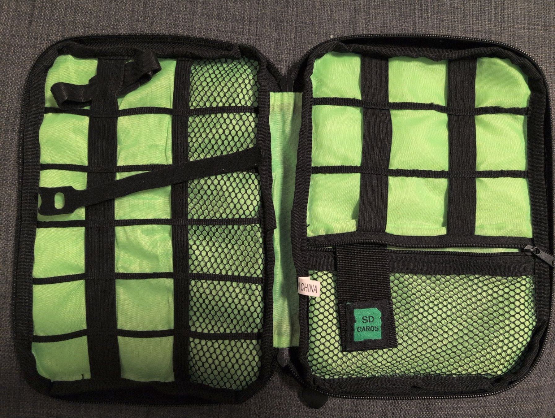 Valigie: Electronics Organizer Travel Case, Blue – Usato da Zürich venduto da tit_88kz 2
