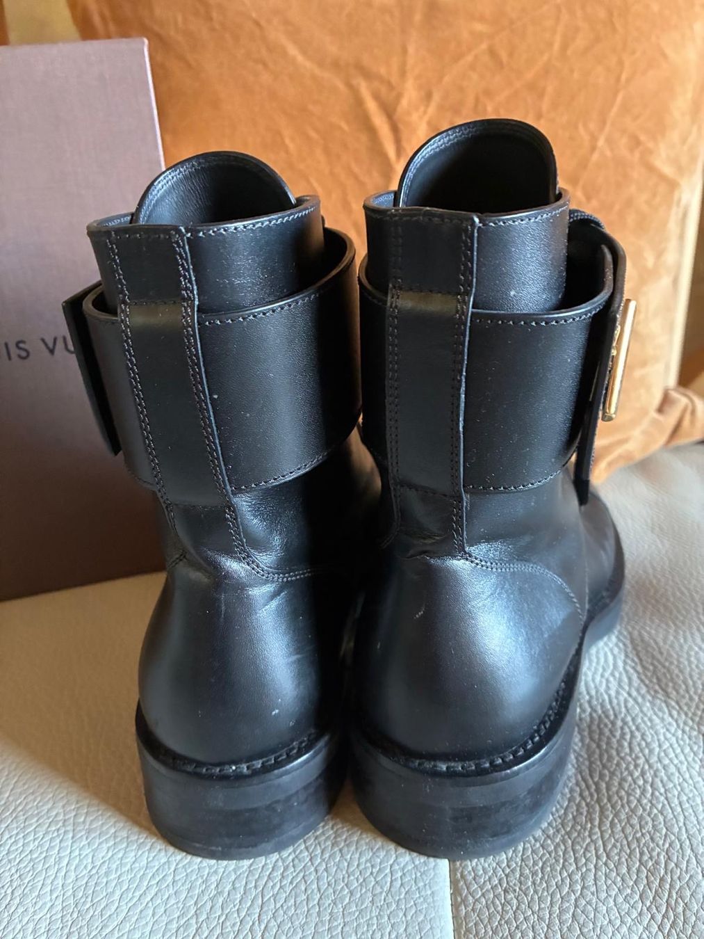 Louis Vuitton Chaussures femmes: LOUIS VUITTON – D'occasion à Rümlang par har_z6qv 3