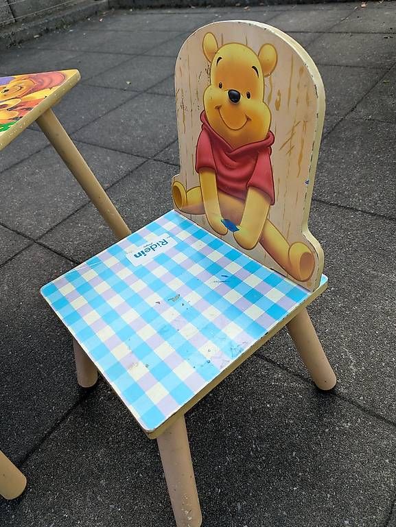 Tavoli: Kindertisch mit zwei Stühlen – Usato da Baar venduto da anj_6ysz