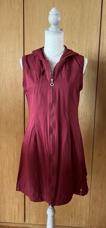 Kapuzenkleid, Weinrot, sportlich vielseitig tragbar Gr. 38/M