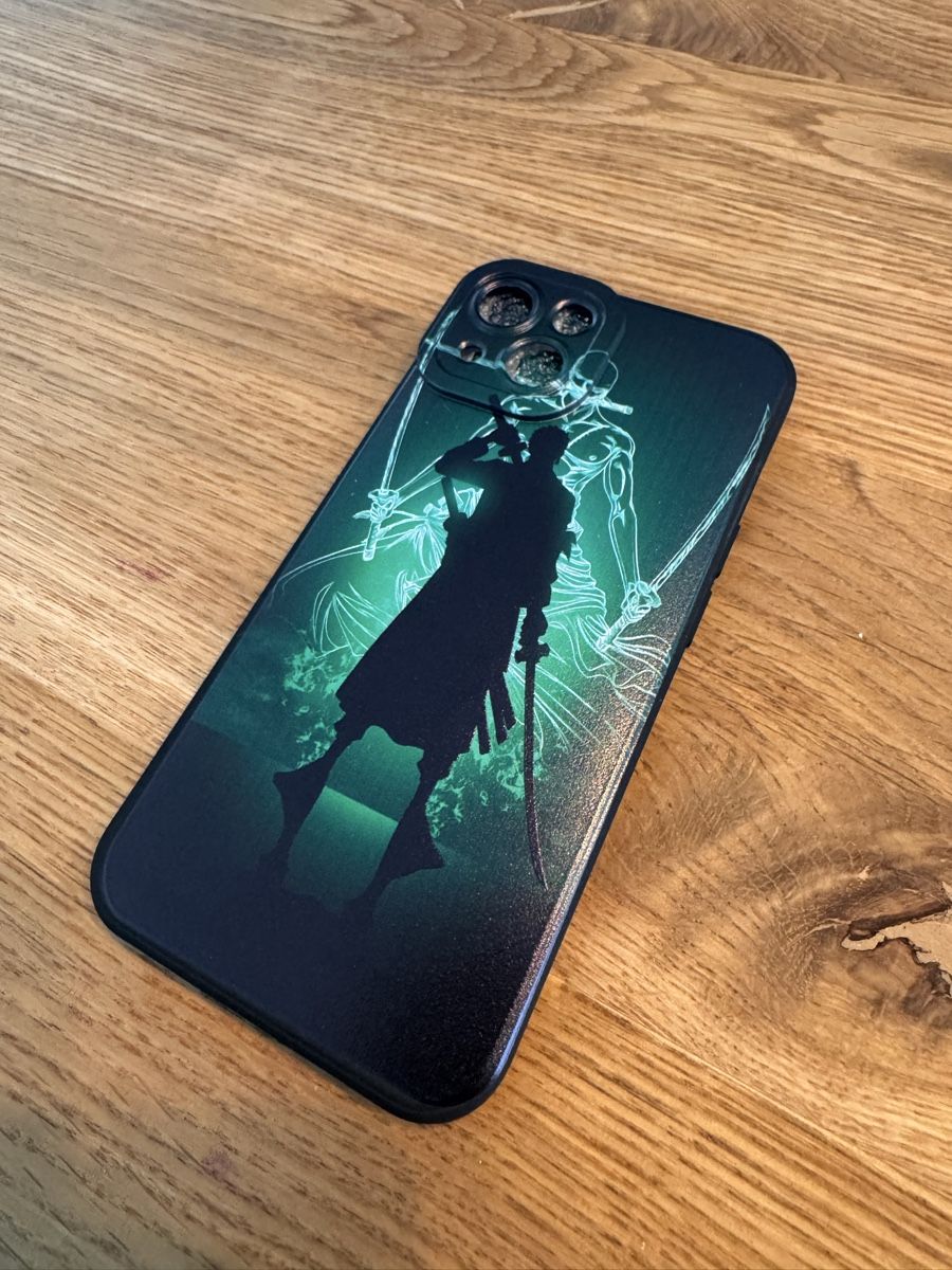 Cover & Protezioni schermo: iPhone 13 One Piece Handyhülle – Nuovo (secondo la descrizione) da Neuenhof venduto da mic_lj2z