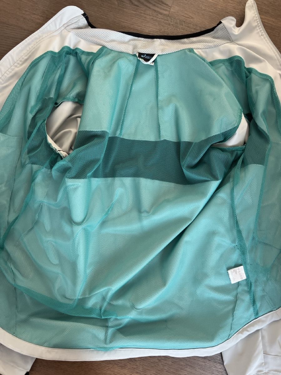Asics Jacken: Asics Damen Jacke Grösse XL  – Gebraucht aus Uetikon am See von Sarahm76 5