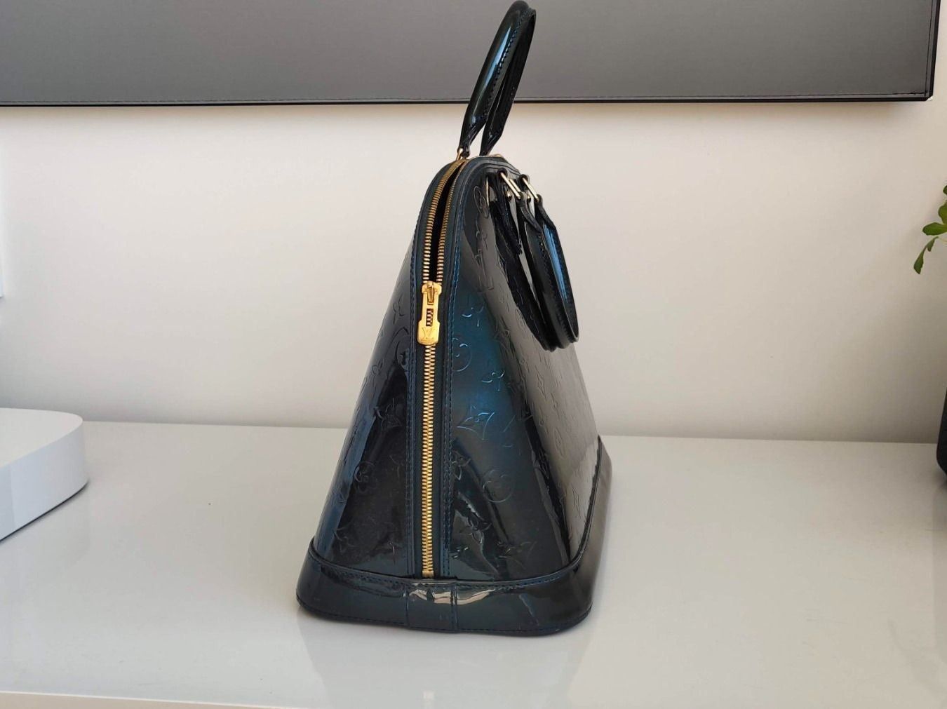 Louis Vuitton Borse da donna: Louis Vuitton Alma GM petrol / blau – Usato da Meilen venduto da Aphrodite87 1