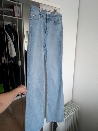 C&A Jeans Hose, Gr. 36, High Boot, High Waist