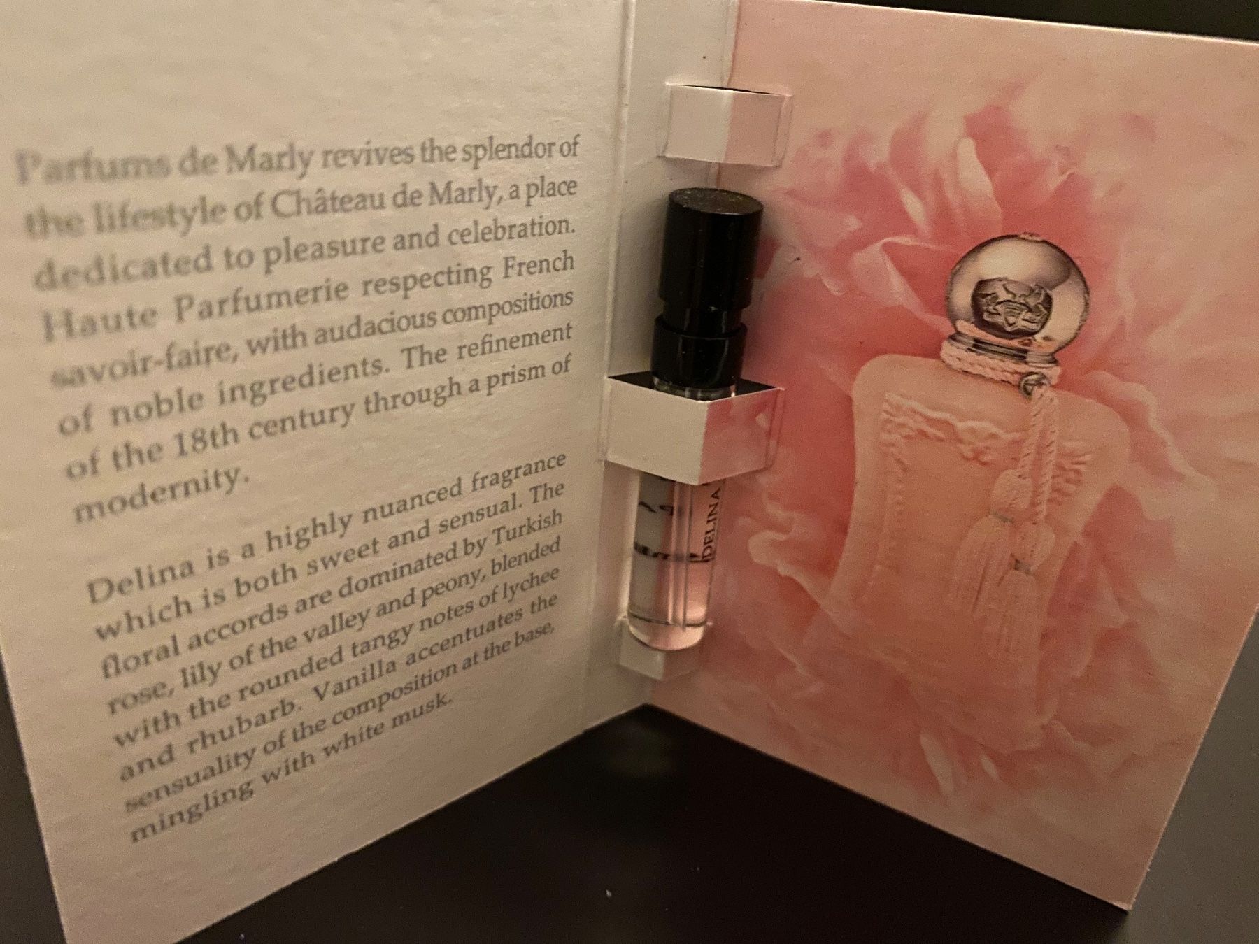 Profumi & Eau de Toilette: Parfums de Marly Delina 1,5 ml Probe – Nuovo e nell'imballaggio originale da Sonnental venduto da Lothy90 1