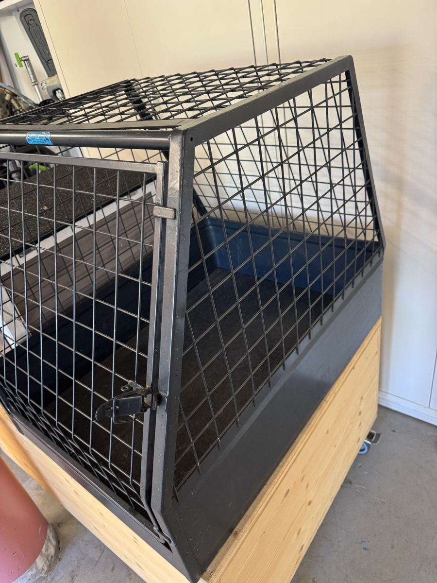 Meiko Käfige, Transport & Sicherheit: Hundebox – Gebraucht aus Appenzell Steinegg von Ovianis 1
