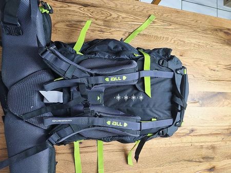 Sac à dos randonnée Quechua Forclaz 70+10 L - quasi neuf