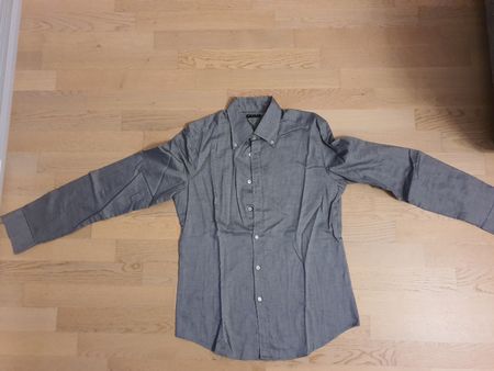 Sisley Men's Shirt, Size XL, Light Grey, Great Condition