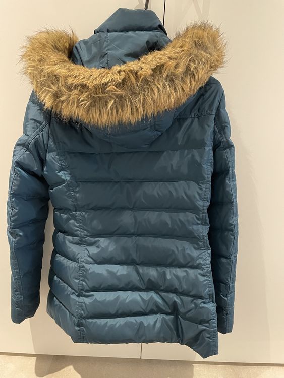 Tommy Hilfiger Daunenjacke Farbe Petrol (Gebraucht) in Zuzwil SG