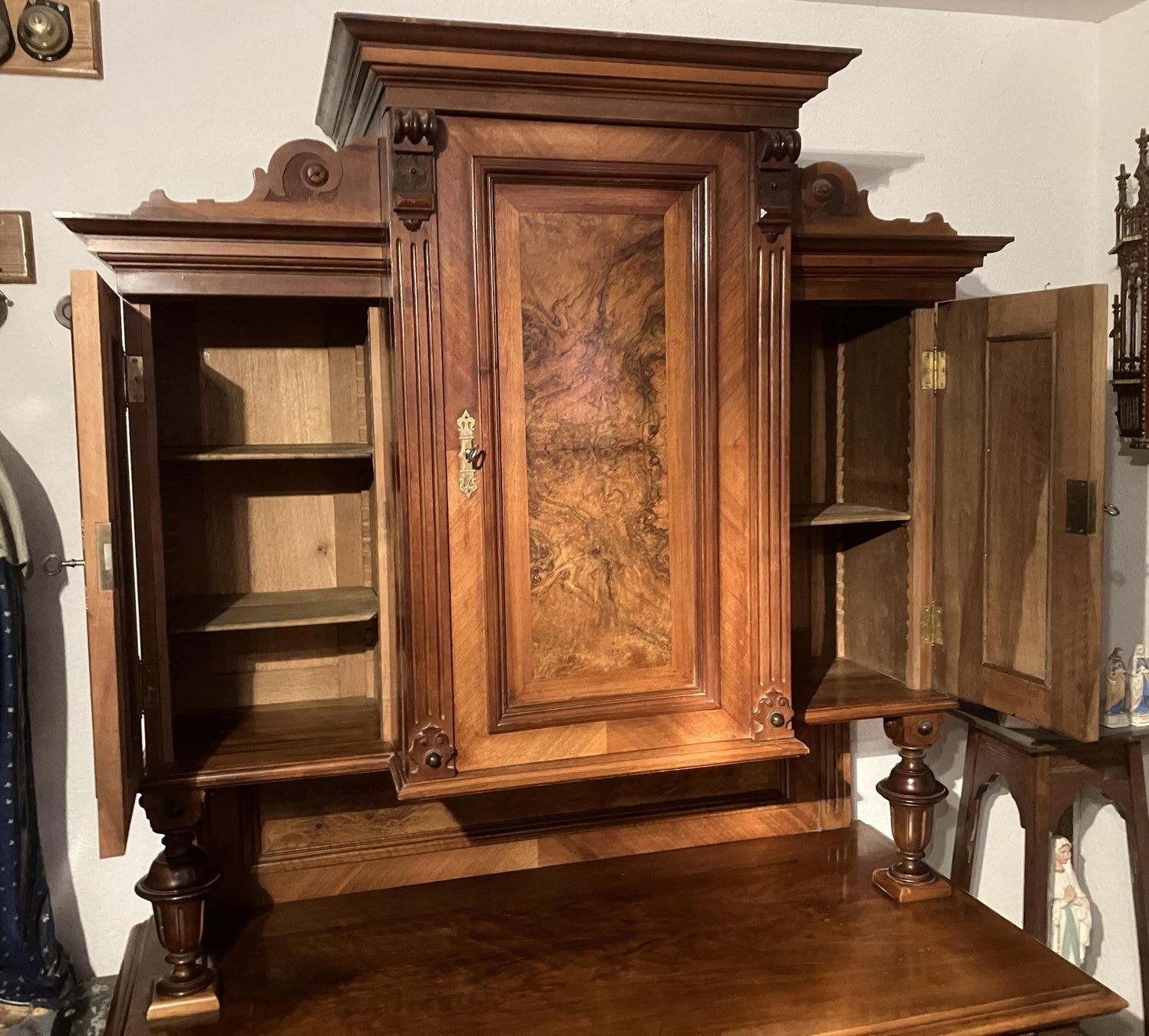Credenze: Buffet alt Echtholz zt. Furniert – Usato da Bichelsee venduto da Gloeckner 1