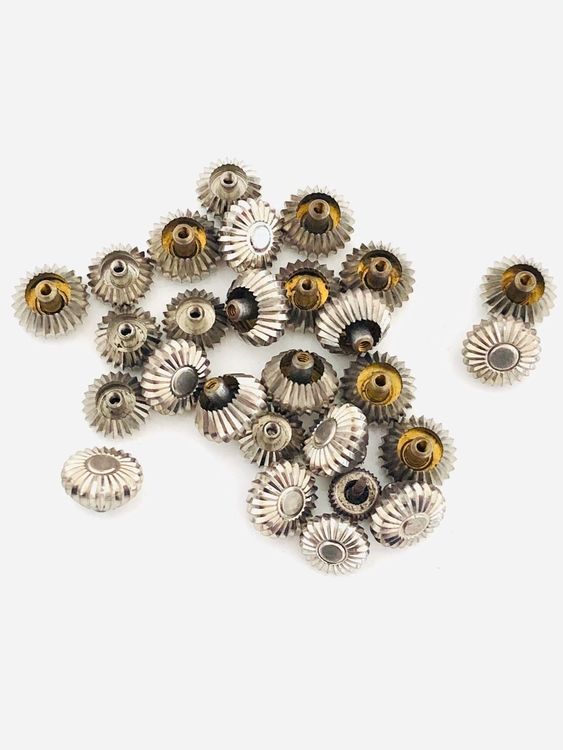 Lot De 13 Couronnes Pour Montre De Poche - Pièces Détachées Horlogerie Ancienne
