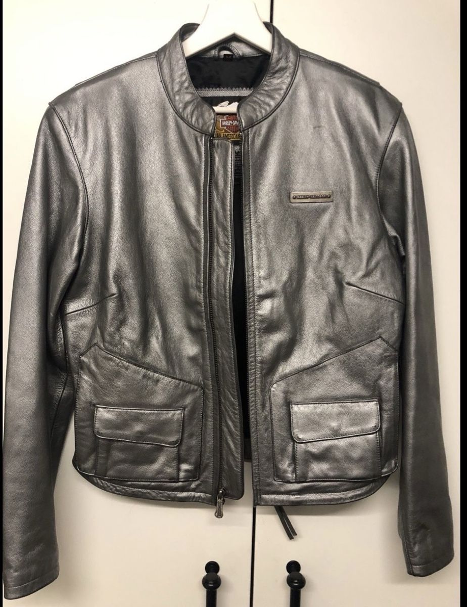 Harley-Davidson Vestes: Veste en cuire argentée Harley Davidson – D'occasion à Lausanne par uma_59zl