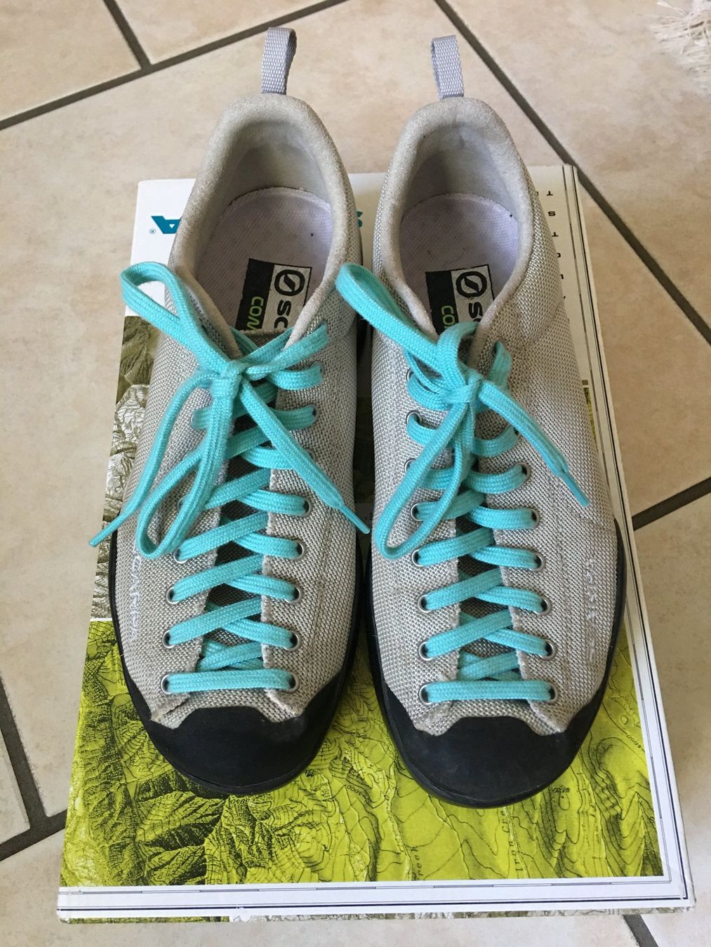 Scarpe da donna: NEU - la Scarpa Mojito Fresh silver-grau, Gr. 37.5 – Nuovo (secondo la descrizione) da Cugnasco venduto da isolaverde 1