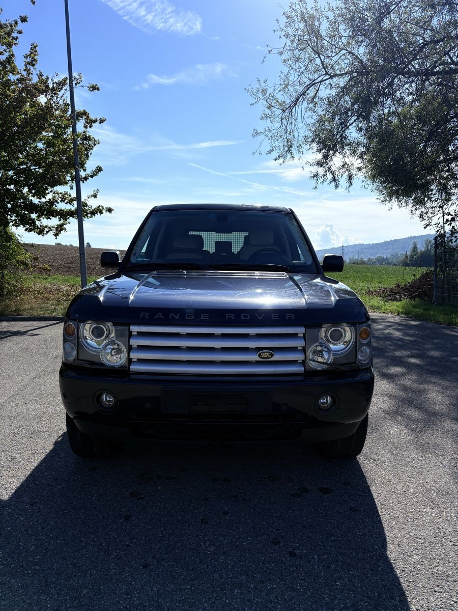 Land Rover Range Rover RR Benzin 4,4 V8 210 KW Neue MFK (Gebraucht) in ...