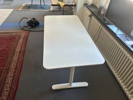 Ikea BEKANT Schreibtisch, 160x80 cm, Art.-Nr. 190.228.08