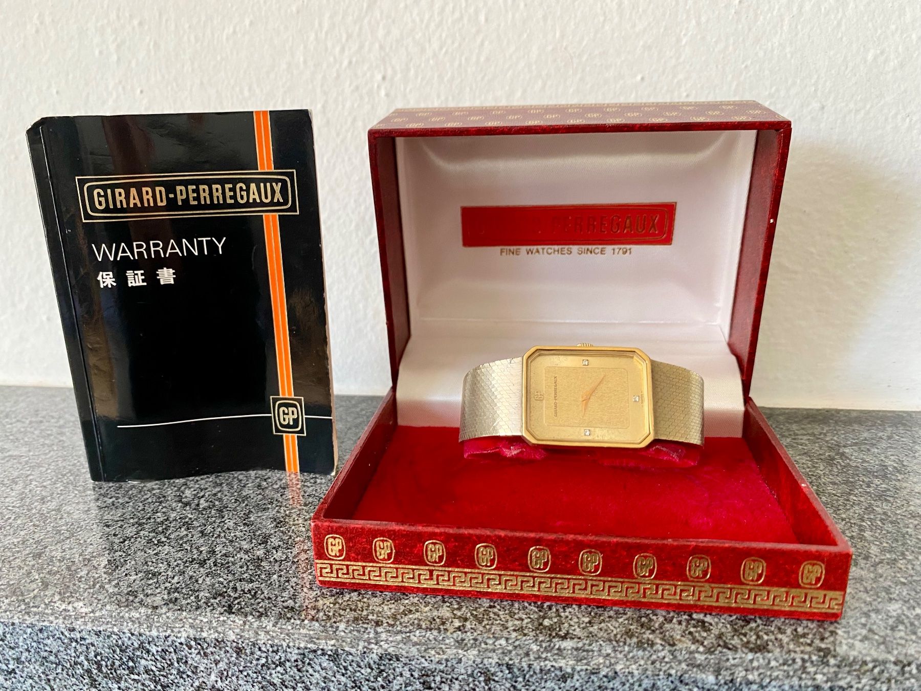 Girard-Perregaux Orologi: Girard Perregaux Tank full integrated strap - Full Set Rare – Usato da Küsnacht ZH venduto da Pedramy 2
