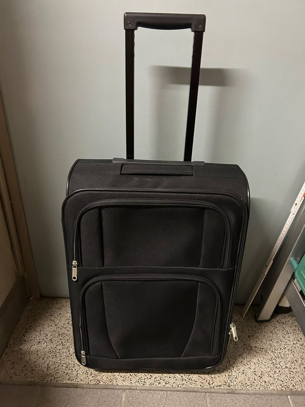 Autres aviation: Trolley da viaggio nero – D'occasion à Melano par H-Sara