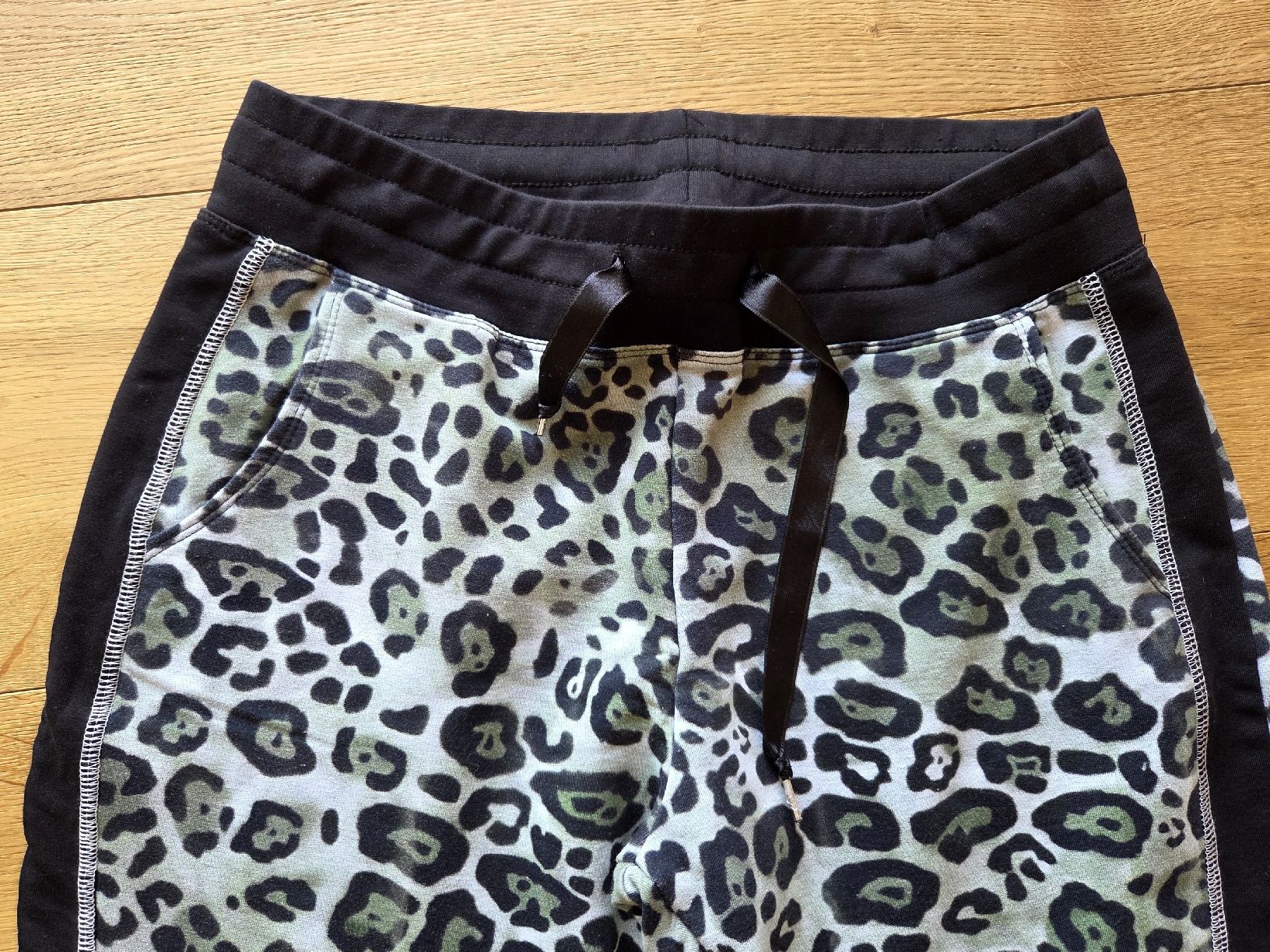 Canyon Hosen: schöne Hose, Joggpants, Canyon – Neu (gemäss Beschreibung) aus Wiesendangen von Sinhuk 1