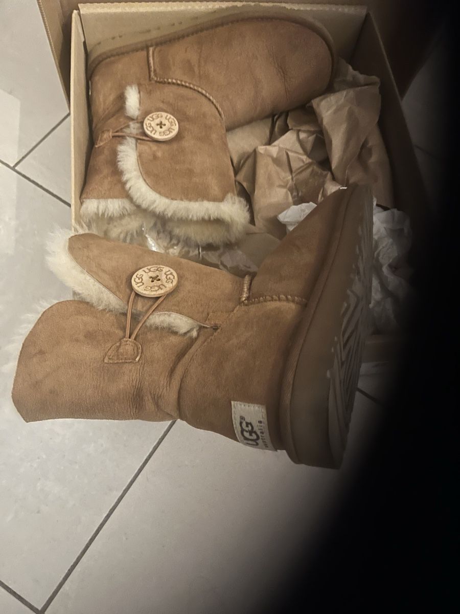 Damenschuhe: Bottines UGG – Neu (gemäss Beschreibung) aus Prilly von CHAGALL15