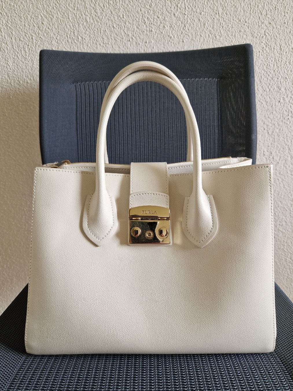 Furla Borse da donna: Wunderschöne Furla Tasche – Nuovo (secondo la descrizione) da Kloten venduto da somsing 1