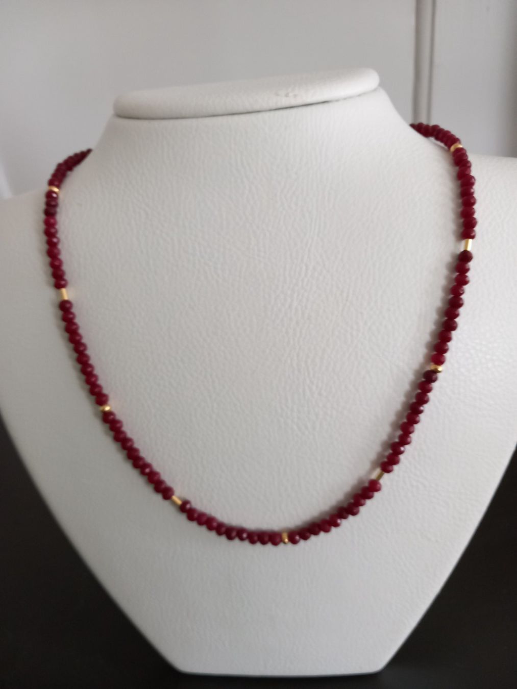 Catenine: Elegante Halskette mit Rubinen – Nuovo (secondo la descrizione) da Oberwil b. Zug venduto da roshan01
