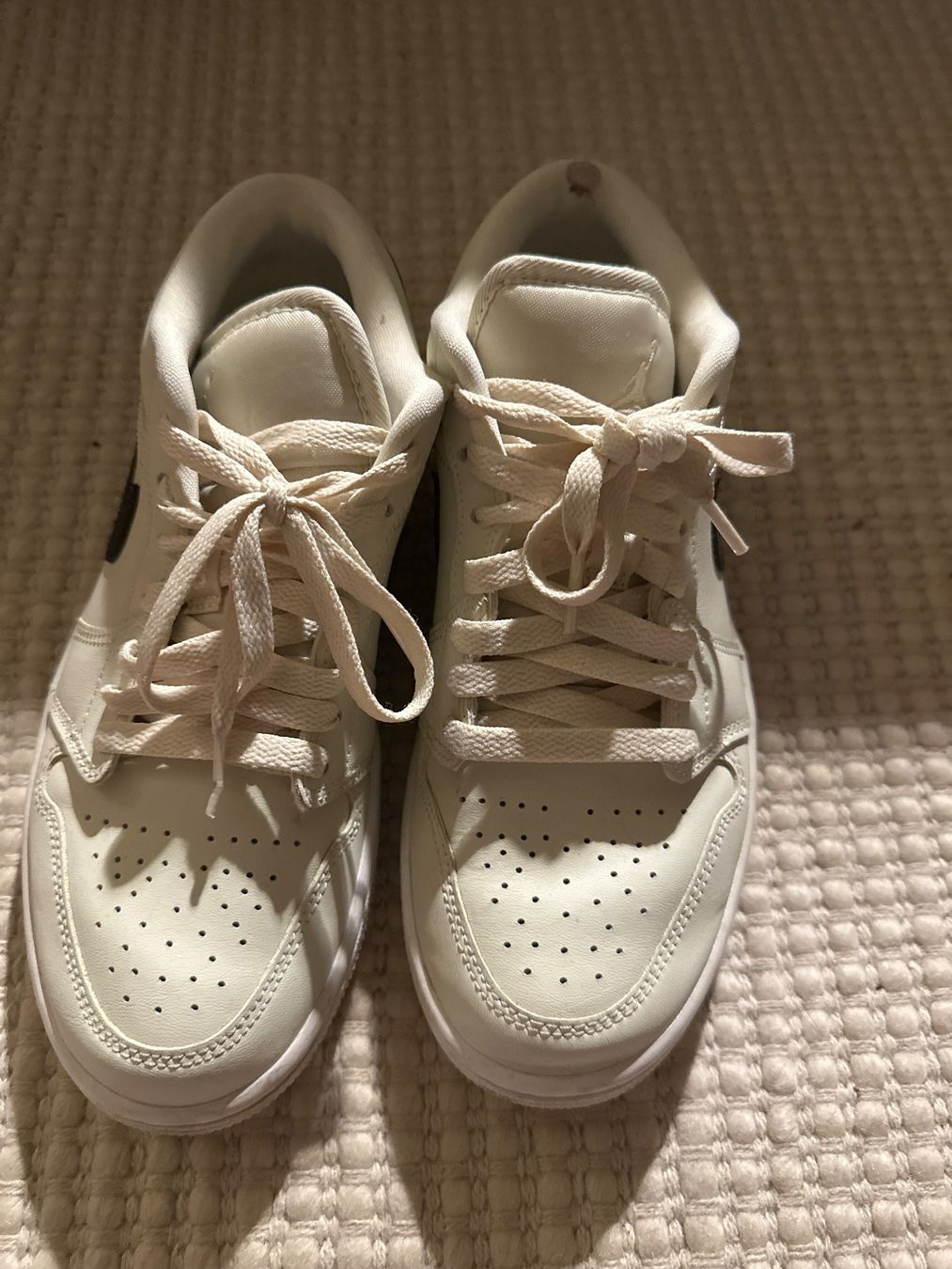 Scarpe da uomo: Nike | Air Jordan 1 Low – Usato da Horgen venduto da naomijlo