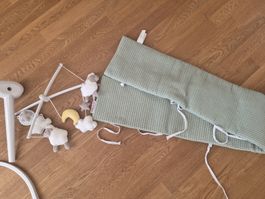 Nestchenumrandung und Mobile