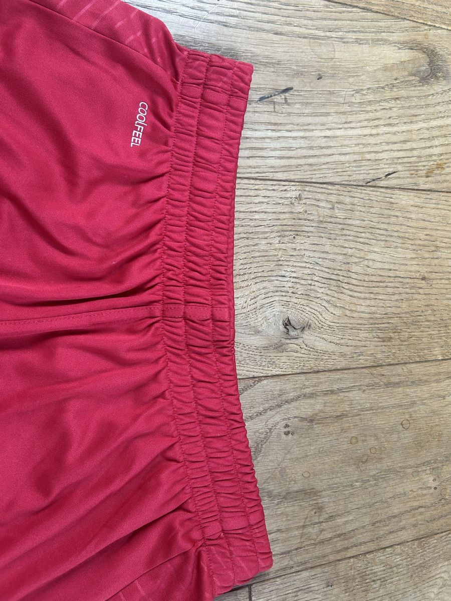 Pantaloni: Salming Sporthose kurz Rot Grösse S – Usato da Frauenfeld venduto da jae_vs6j 4