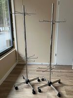 Ständer für Kleider, Gürtel, Accessoires / Ladeneinrichtung 