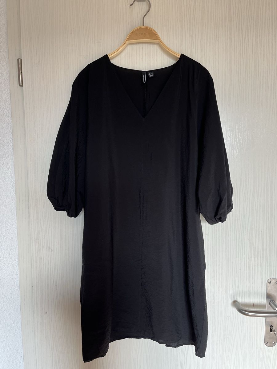 Vero Moda Vestiti: Oversized Kleid XS – Usato da St. Gallen venduto da andreav.