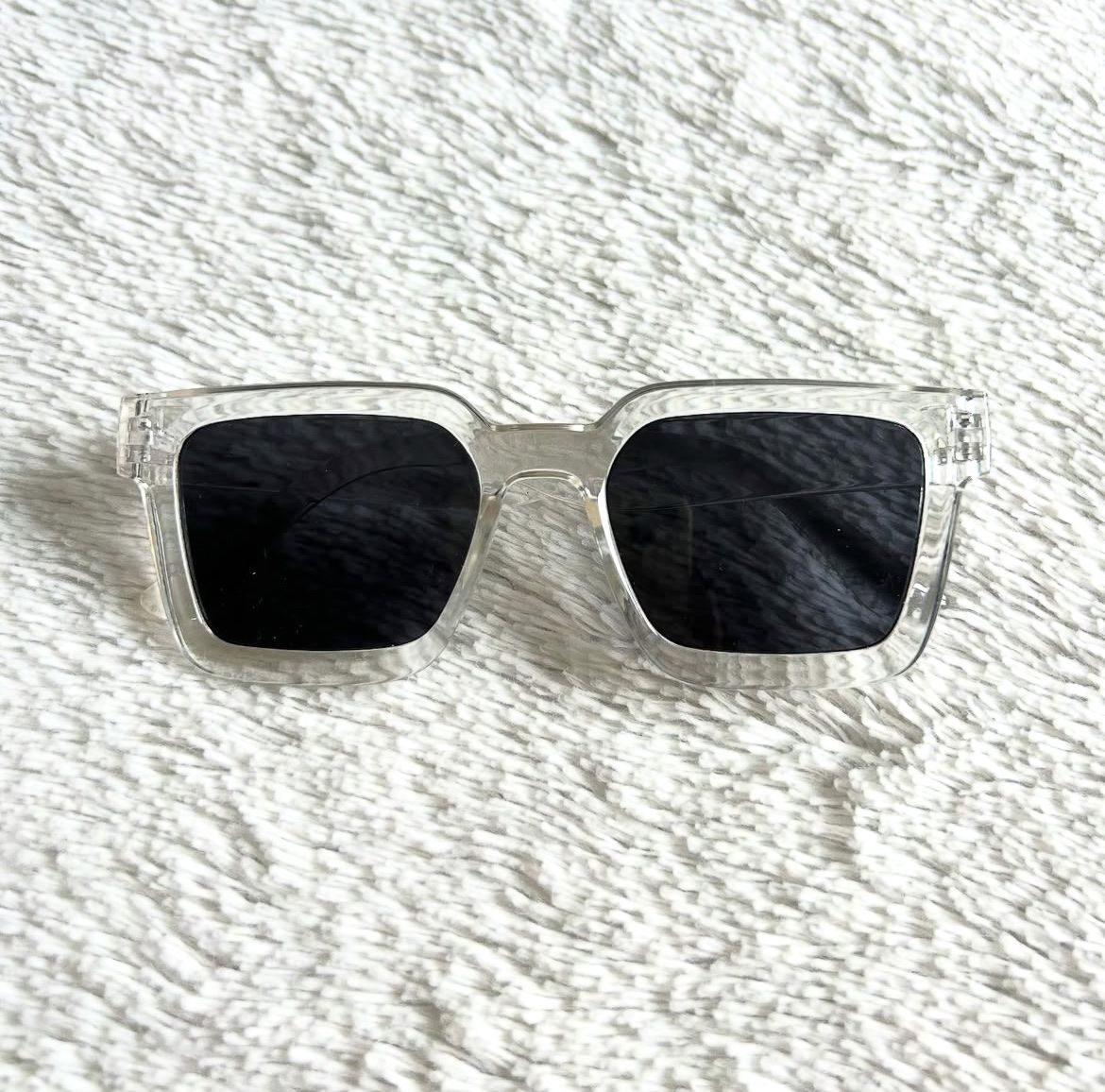 Occhiali & Lenti: Sonnenbrille mit transparentem Rahmen – Usato da Chur venduto da faja7000