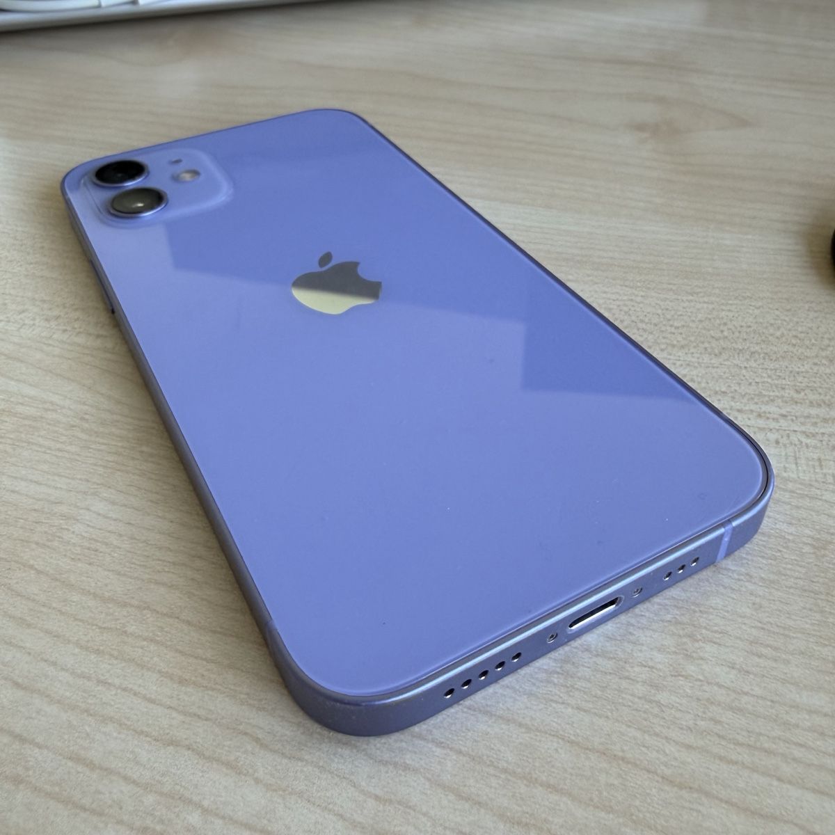 Apple Telefoni cellulari / Smartphones: IPhone 12 in Lila – Usato da Kaltbrunn venduto da Tabea19.ch 4