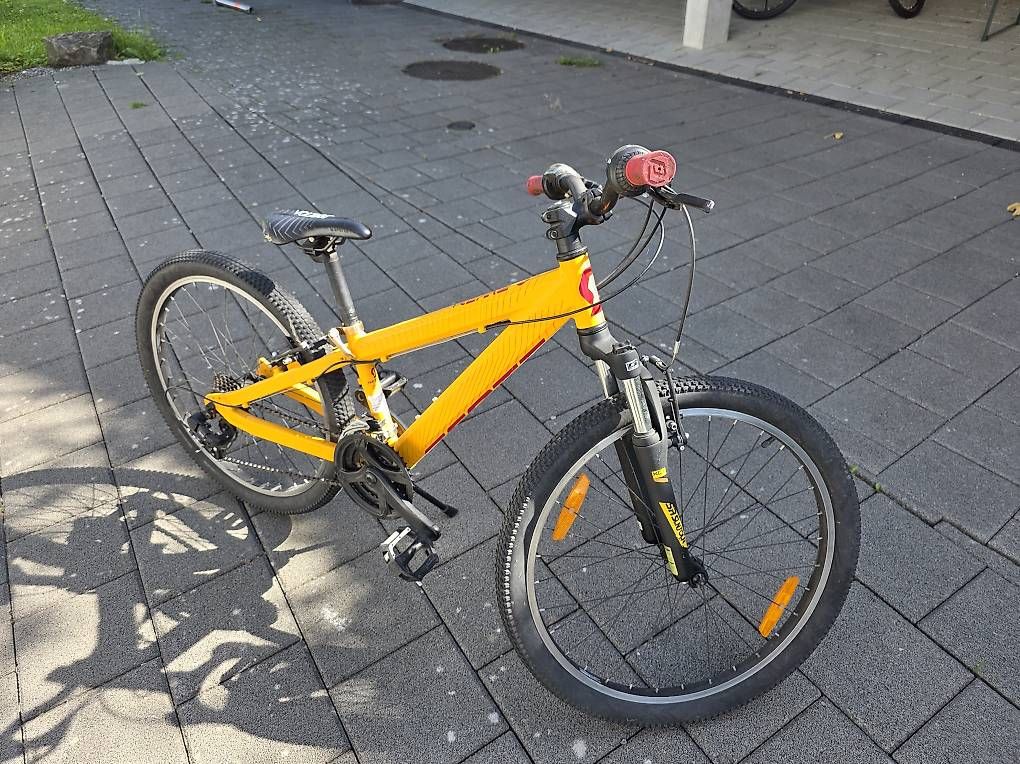 Biciclette: Scott Voltage 24 JR24 / Kindervelo – Usato da Ersigen venduto da Schr3tt1