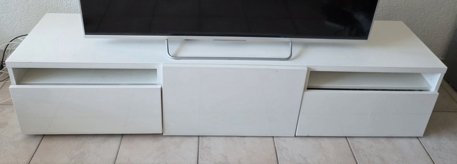 Ikea TV Möbel: Meuble TV IKEA – Gebraucht aus Genève von tacoma08
