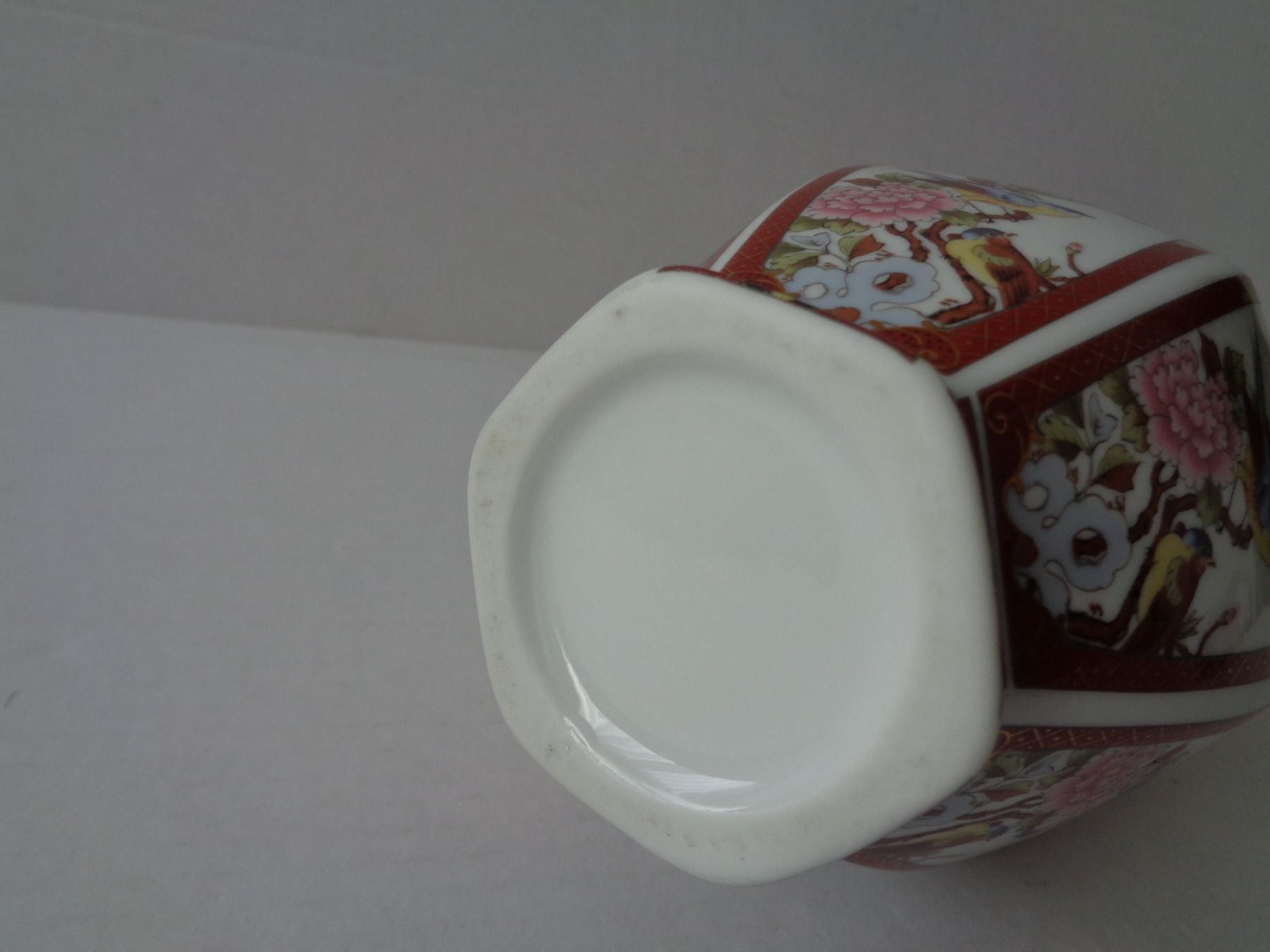 Vasen & Gefässe: Asiatische sechseckige Vase – Gebraucht aus Chur von omonia 5
