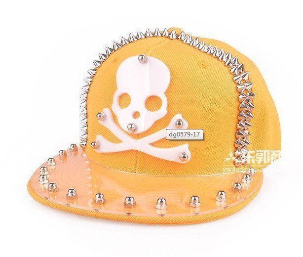 Copricapi, berretti & cappellini: Basecap Skull Nieten DUNKELGELB Schädel Baseballcap Mütze – Nuovo e nell'imballaggio originale da Dättlikon venduto da easythings 5
