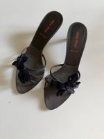 VINTAGE ARCHIVE: Miu Miu Strappy Denim Mules mit Samtschleif