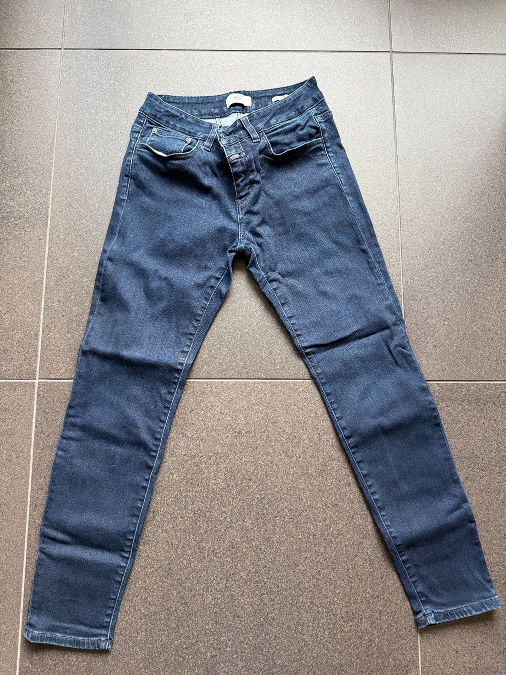 Closed Jeans: Closed Jeans Baker C91833 | 2010 Grösse 26 – Usato da Zürich venduto da bgg