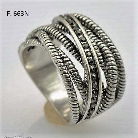 Anelli: Silberfarbener Ring mit schwarzen Steinen  neu – Nuovo (secondo la descrizione) da Minusio venduto da feritash