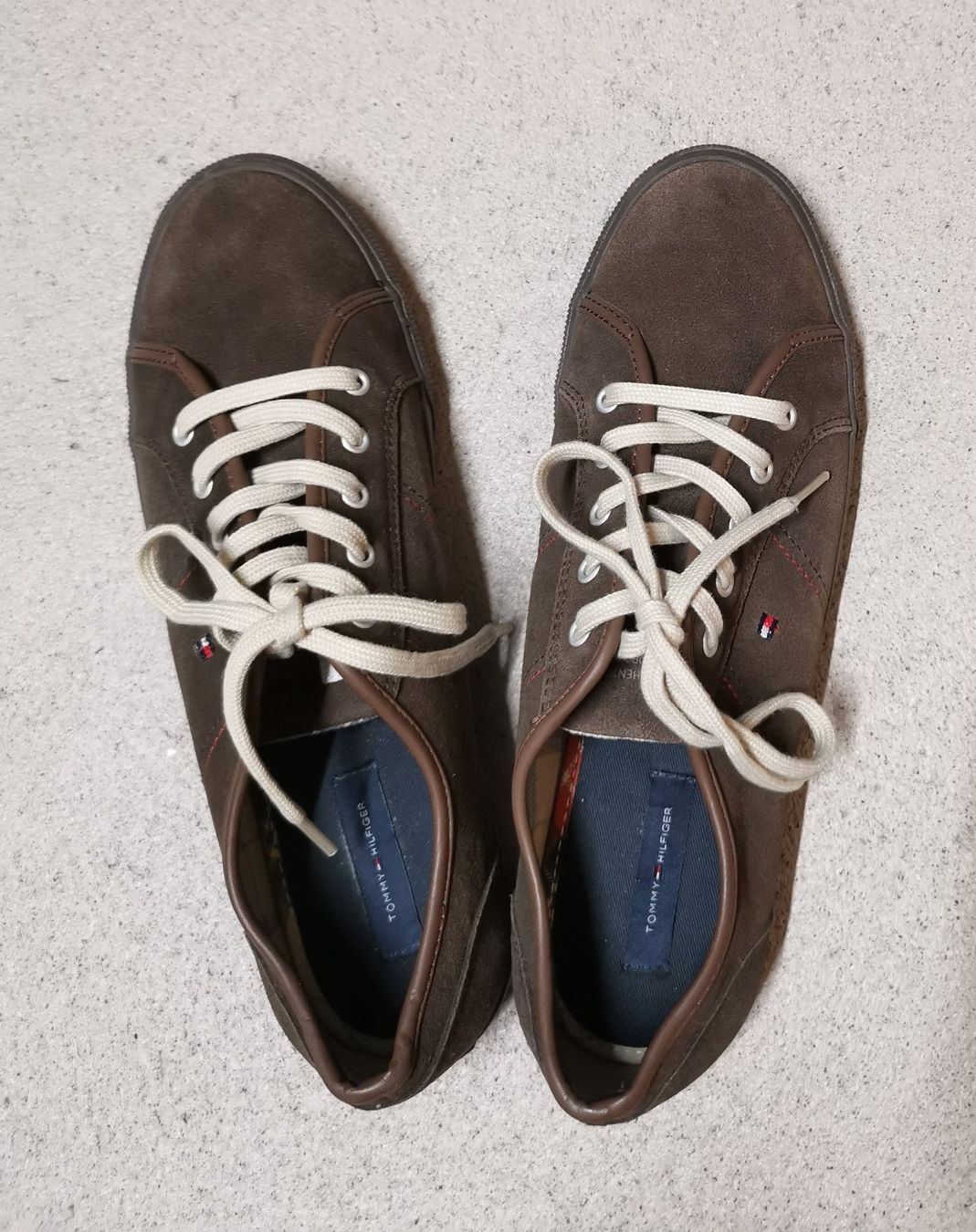 Tommy Hilfiger Scarpe da uomo: Tommy Hilfiger Schuhe Gr. 42 neue – Nuovo (secondo la descrizione) da Galgenen venduto da amoxan1 2