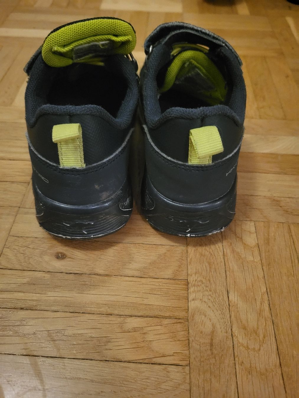 Scarpe per ragazzi: Kangaroos Turnschuhe Gr 29 – Usato da Bottmingen venduto da mapapuli 2