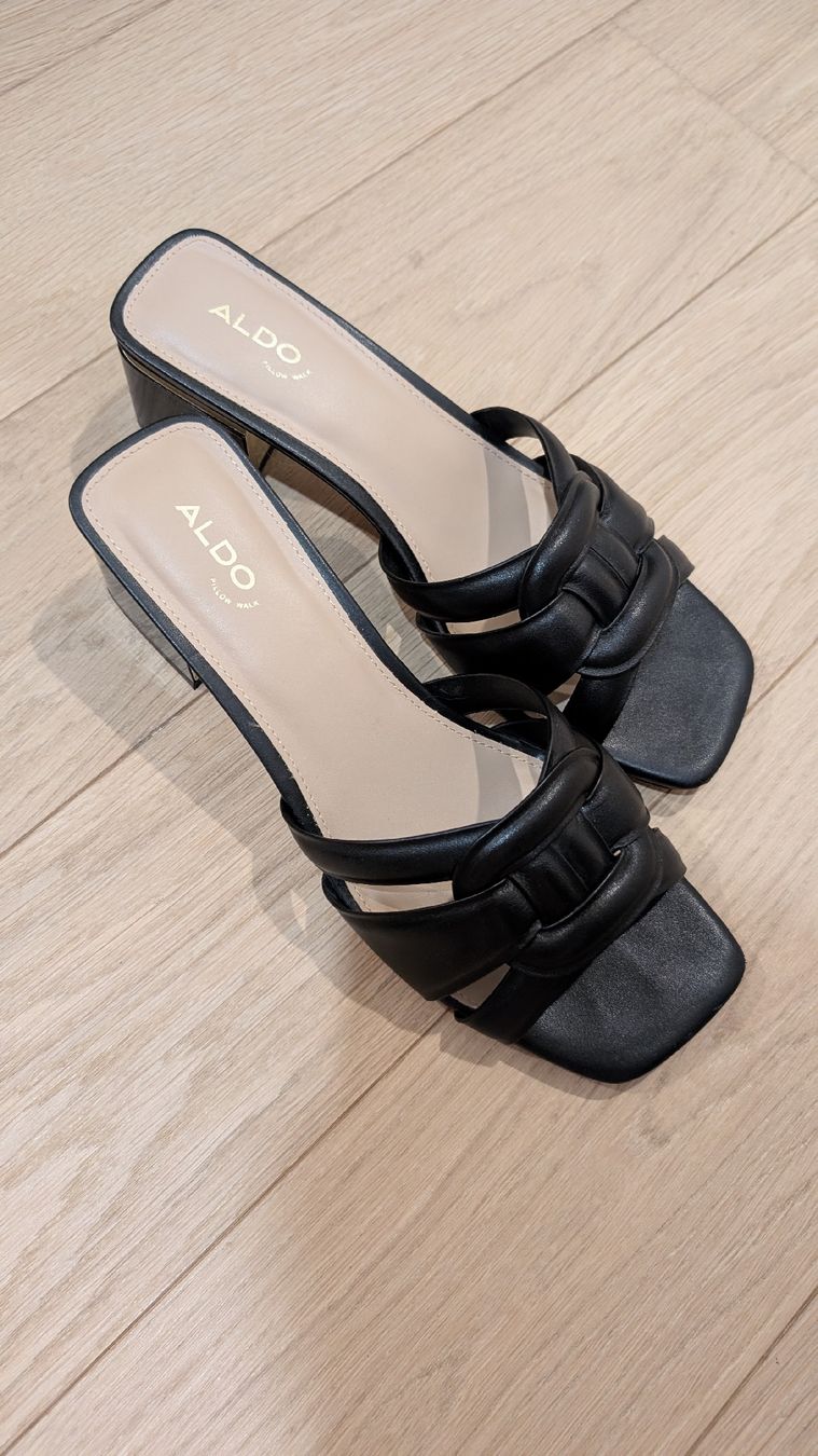 Aldo Damenschuhe: ALDO Pantoletten schwarz  – Gebraucht aus Kloten von Chrigi_17