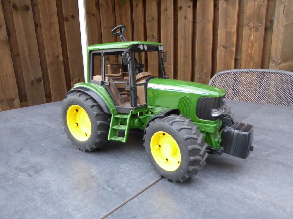 Bruder 02052 Traktor John Deere 6920 Mit Frontlader
