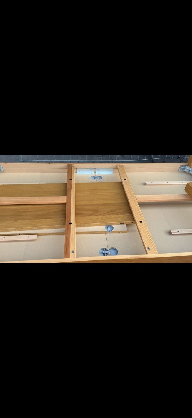 Tavoli: Dining Table Wooden Extendable Good Condition – Usato da Winterthur venduto da Yamat0Damash1 6